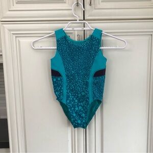 SIZE 6 - EUC Ivivva by Lululemon bodysuit 🍋